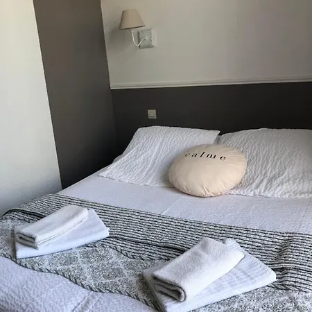 Le فندق فيلي سور مير